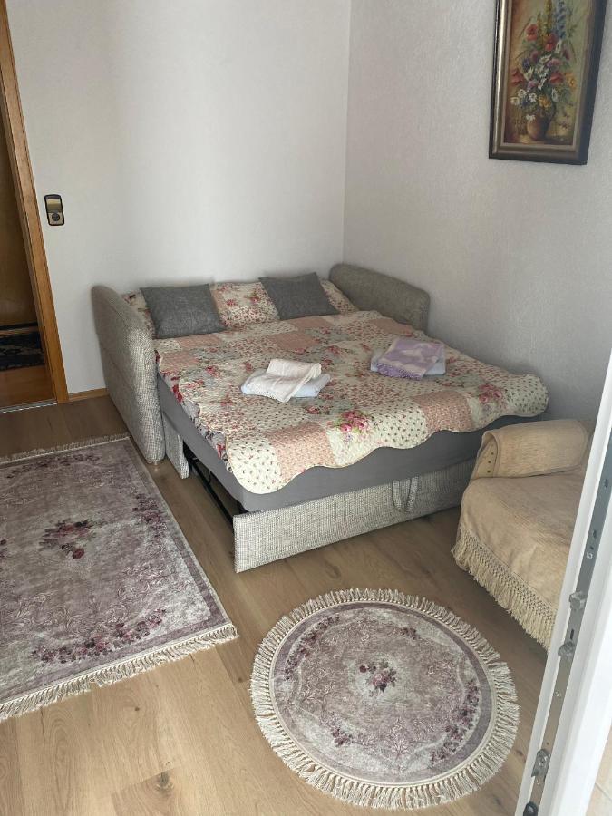 Zum Paradies Volkertshausen Luaran gambar